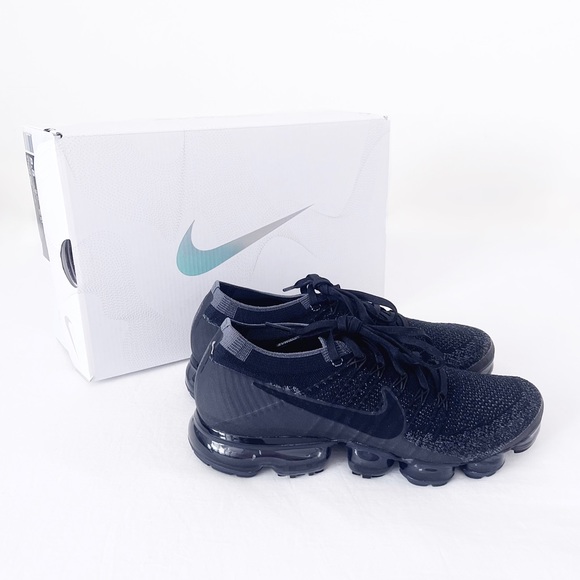 Men’s Nike Air Vapormax Flyknit Sneakers - Picture 1 of 8